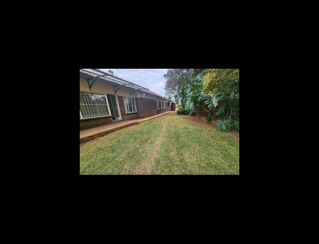 4 BEDROOM HOUSE SOLD IN SINOVILLE